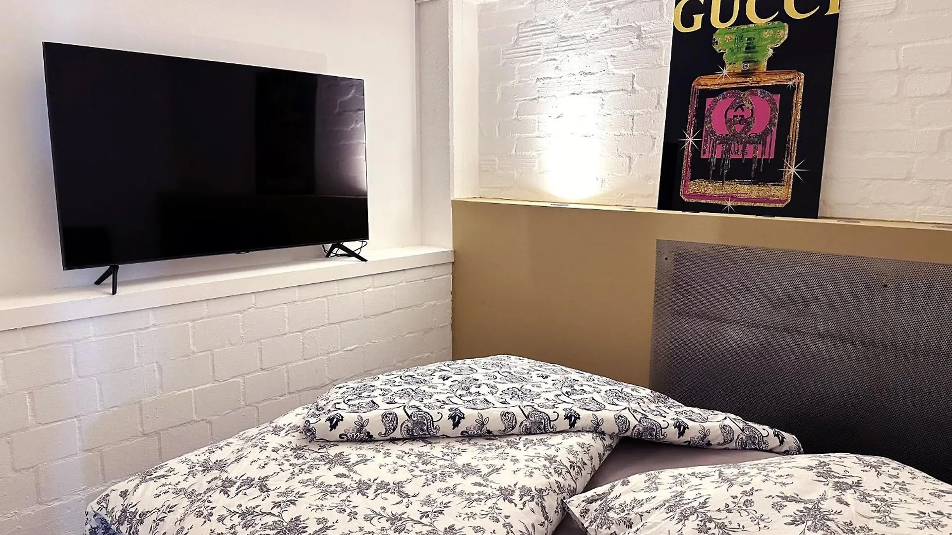 Exklusives Hafen-Appartement Mit Whirlpool, Mit Wasserblick, City-Nah & Eigenem Parkplatz Hamburg Apartment