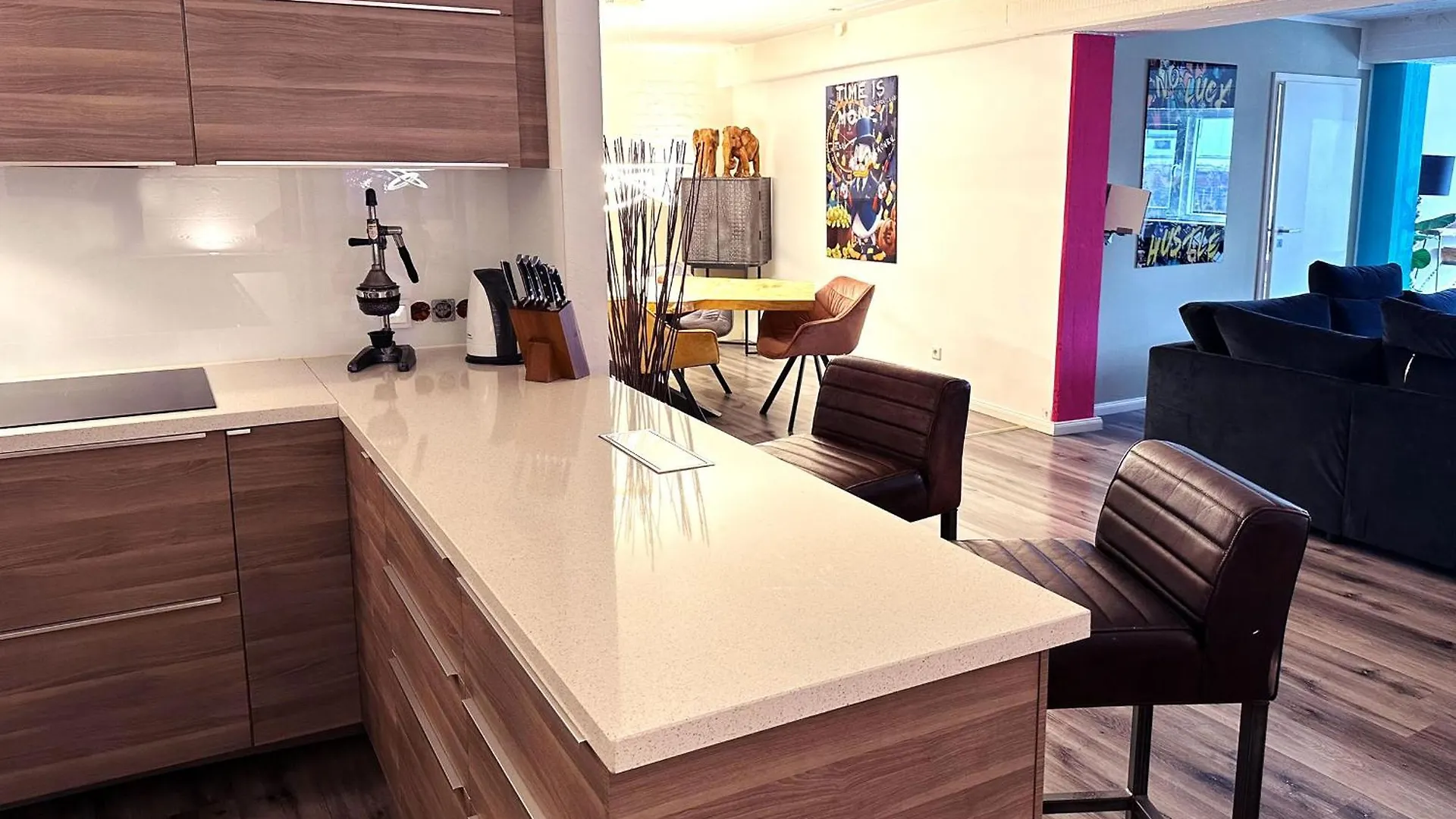 Exklusives Hafen-Appartement Mit Whirlpool, Mit Wasserblick, City-Nah & Eigenem Parkplatz Hamburg 0*,